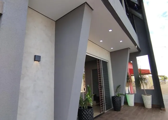 City Hotel