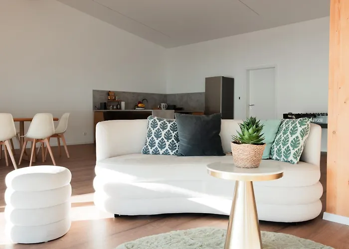 Hohenzollern Wellness Loft mit Panorama Sauna