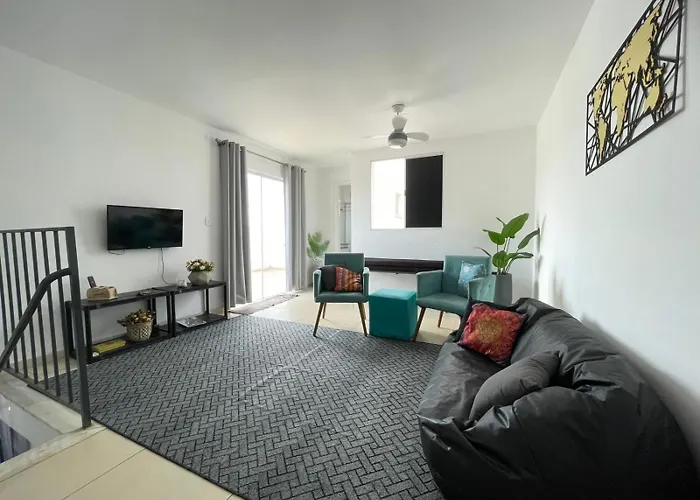 Apartamento Duplex em Condomínio com portaria
