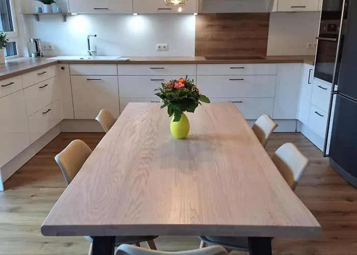 Ferienwohnung Maison Confortable mit Sonnenterrasse und Garten, Bad Ems, Koblenz, Montabaur, Wandern, Radfahren, Mountanbiketouren