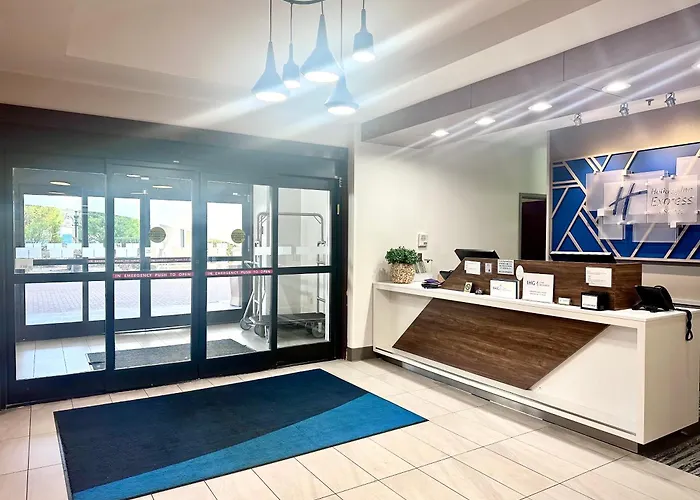 Holiday Inn Express & Suites Hinesville East - Fort Stewart By Ihg