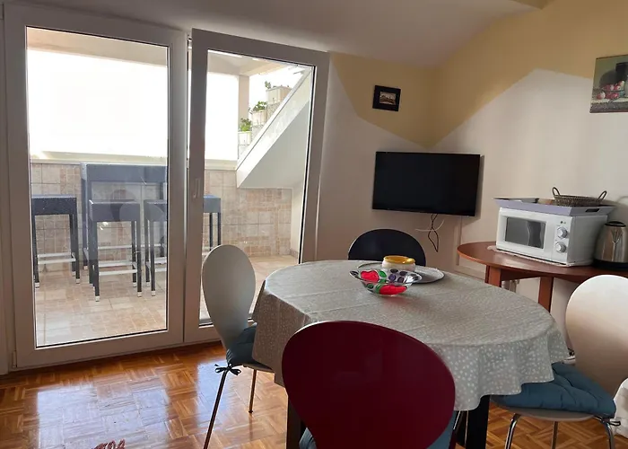 Ivan&Anka Selce Apartments