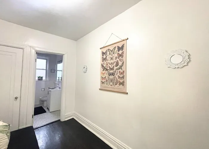 Garden Style Studio @ Forest Park & City!