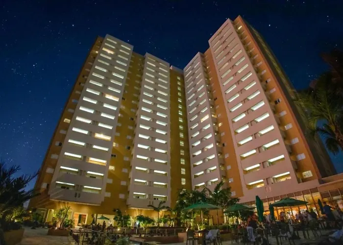Hot Beach Suites