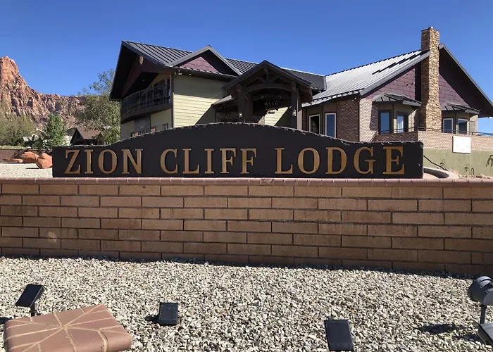 Zion Cliff Lodge