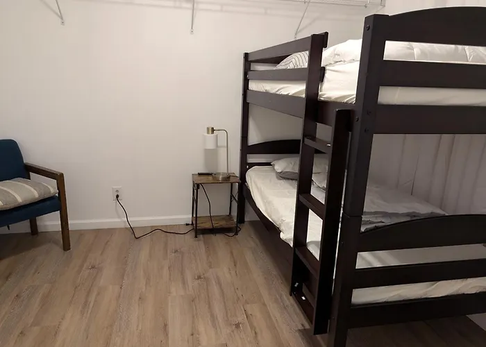 One Unit Of A Fully Renovated Duplex Near Fsu