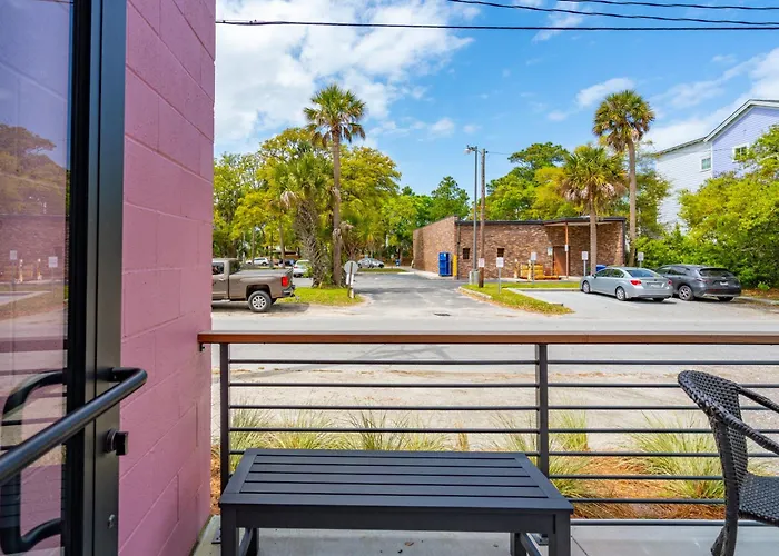 Boutique Vera Hotel In The Heart Of Folly Beach