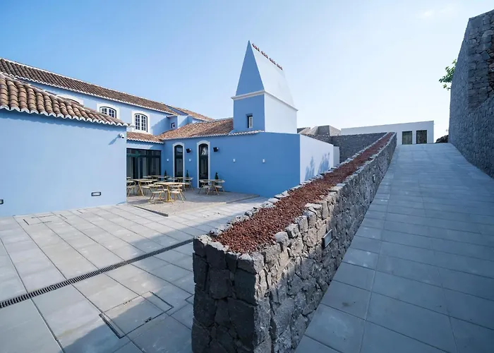 Azores Book Hotel
