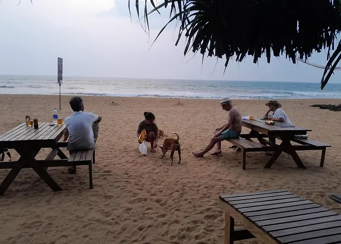 The Beach Club Wadduwa Villa & Sea Food Restaurant