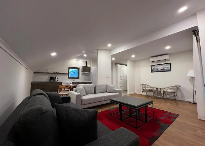 Su apartment side terrace no 3