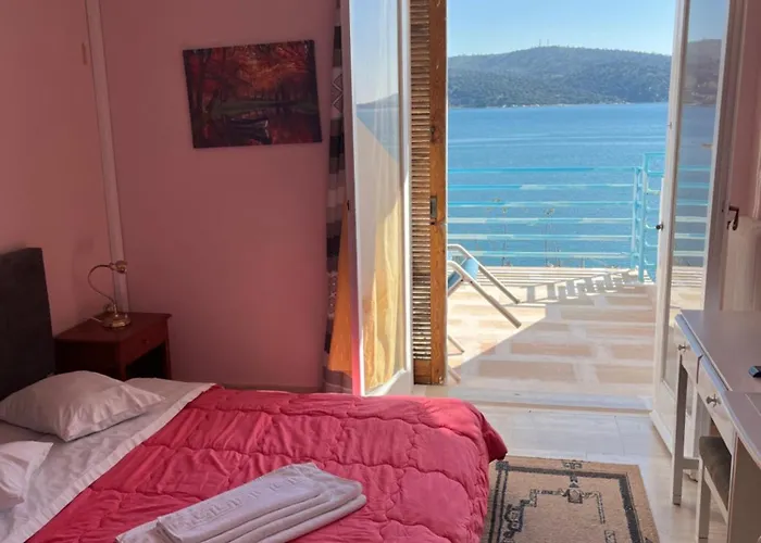 Hotel Stratos