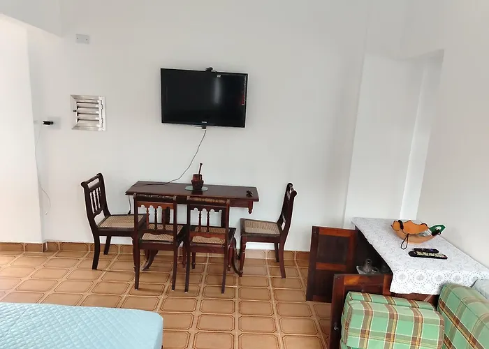 Apartamento pé na Areia com Garagem no Centro