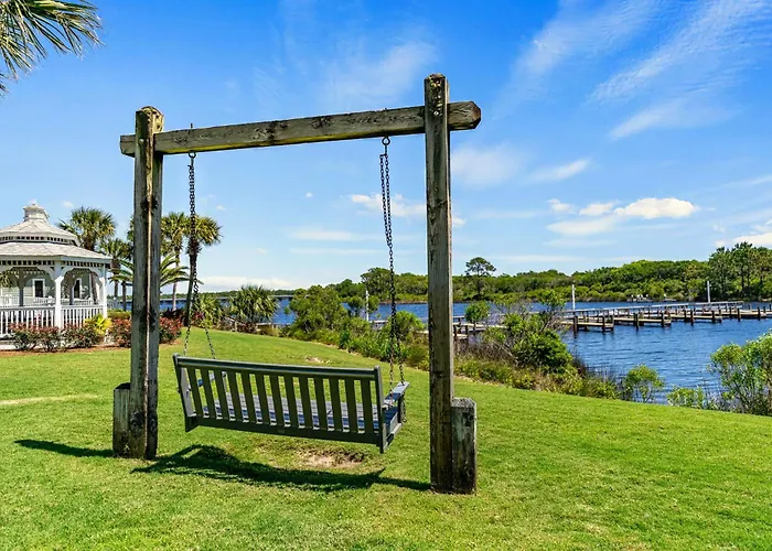 Stunning Condo In Pinnacle Port, Panama City Beach