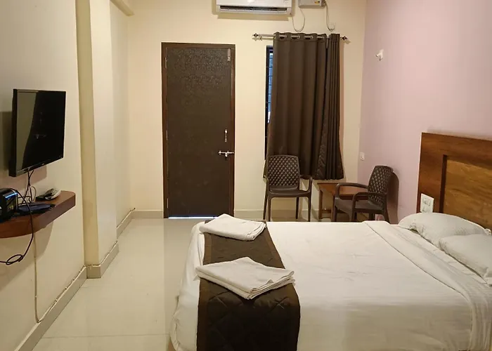 Paakashala Kumbashi