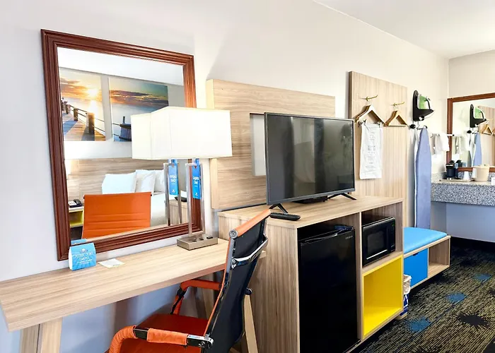 Days Inn By Wyndham Greenville