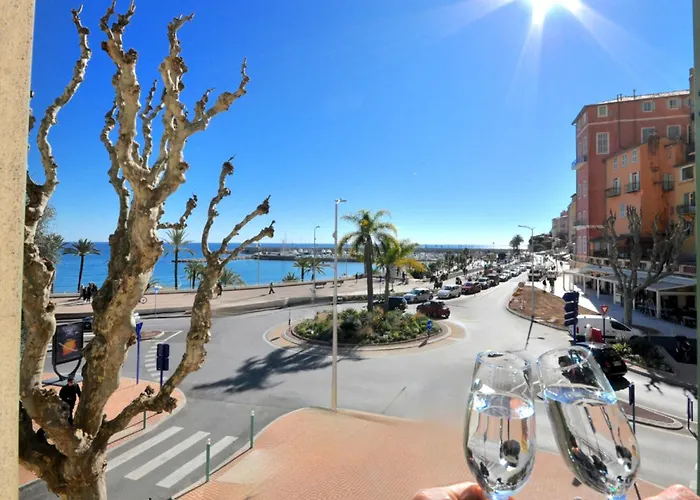 Menton # Monaco - F1 Gp - 4 Persons - Sea View - New - Parking - Clim - Premium - Beach And Sun