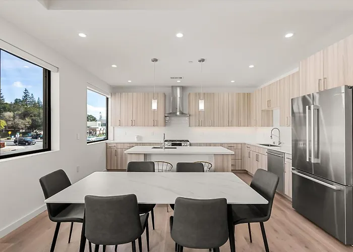 Woodside Condos Unit 914
