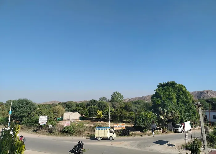 Aravalli Mount View Hotel And Restaurant