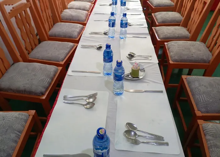Olooloitikoshi Delights, Birika