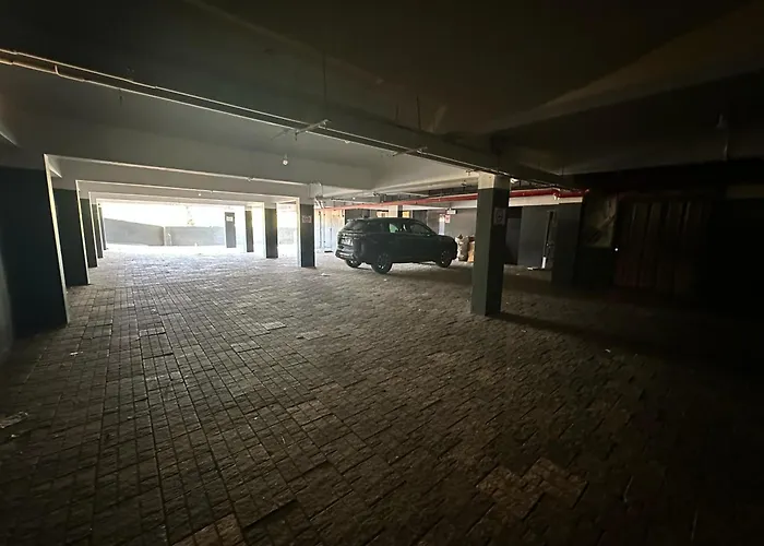Nexstay Bloomax Residency
