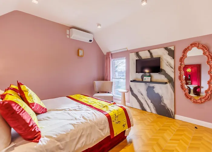 Rosemay Boutique Hotel Near Heathrow Airport