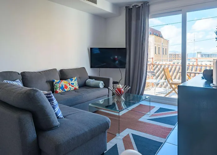 Bright And Lovely 1Br Penthouse In King Street