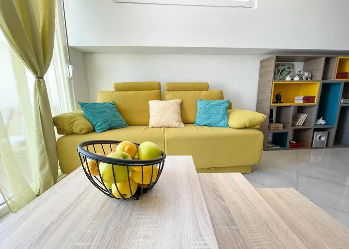 Al Mare Vacation Home