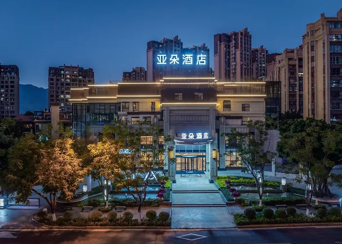 Atour Hotel Panzhihua East District Jinhai Century City