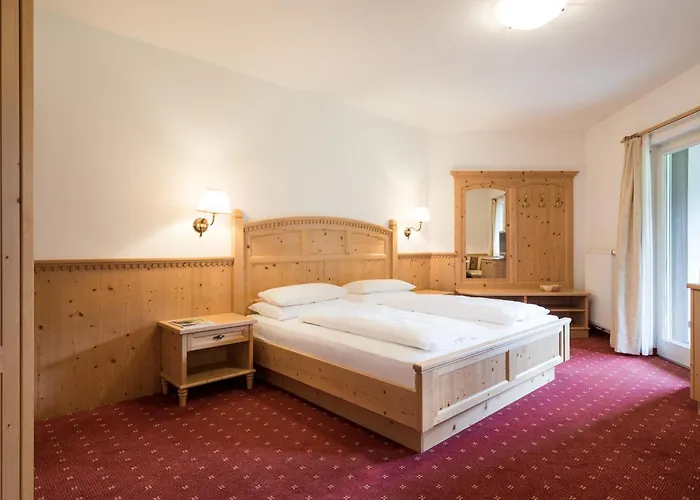 Tonzhaus Hotel