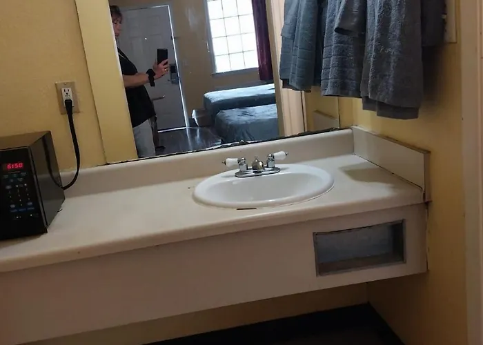 2 Double Beds Hotel Room 208