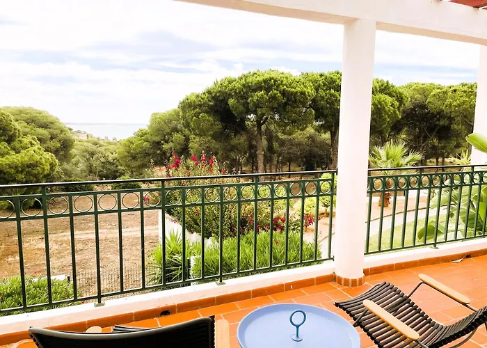 Casa Velha Apartments - Adults Friendly