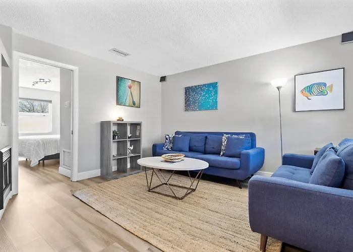 Spanish Villa Suite 52 - Damage Free & Across The Street From White Sand Beaches Of Indian Rocks Beach!