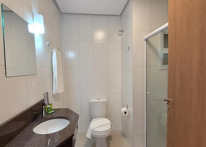 Ekt Executive Hotel