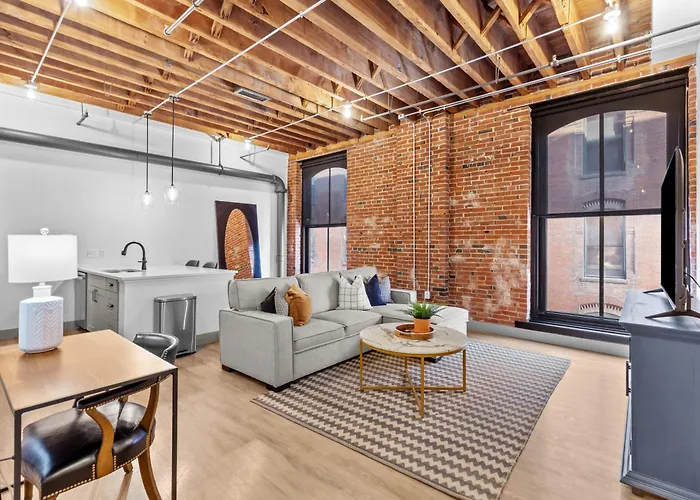 Brick & Bed Riverfront Lofts, G 305