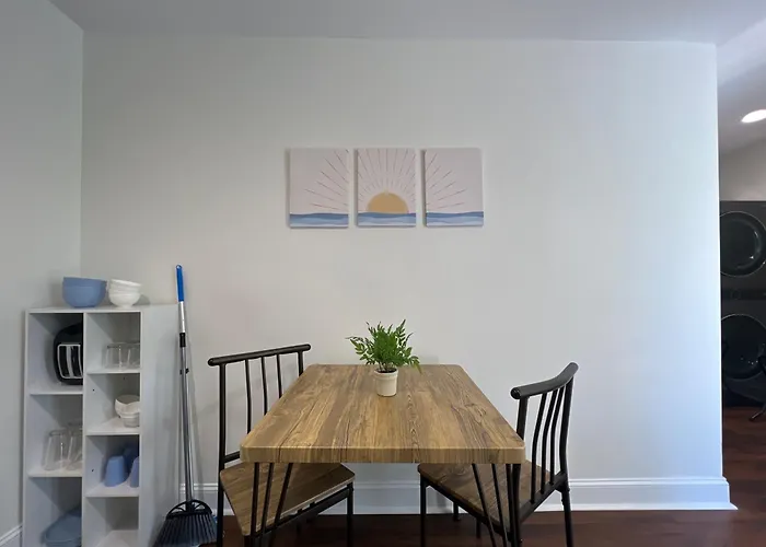 1Br Fully Handicap Accessible Near Downtown