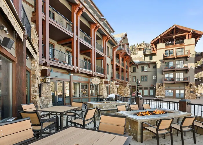 The Ritz-Carlton Club, Two-Bedroom Residence Float 1, Ski-In & Ski-Out Resort In Aspen Highlands