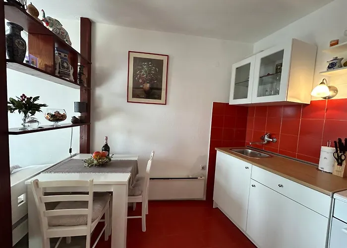 Seafront Studio Apartment+Balcony