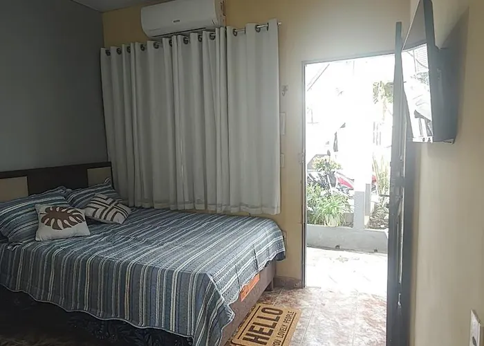 Quarto mobiliado