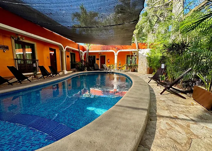 El Zaguán Colonial by GuruHotel Valladolid 