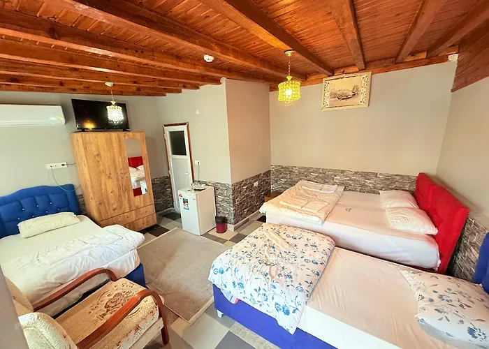 ÖZ Butik Otel Antik Kent Myrleia