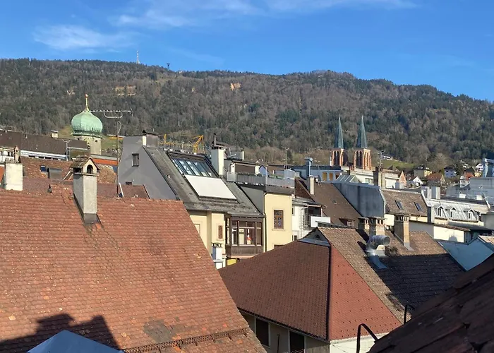 Bright + Cozy Dachgeschoß Maisonette im Zentrum