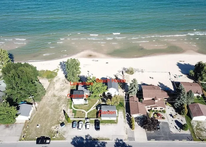 Beach Club Of Oscoda Captains Watch On The Lake