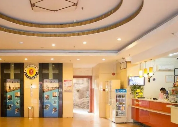 7 Days Inn Meizhou Wuzhou City Bus Station
