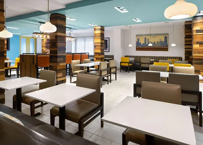 La Quinta By Wyndham Atlanta Airport North