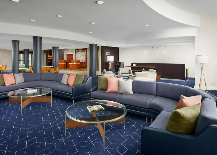 Courtyard By Marriott Potomac Mills Woodbridge Hotel