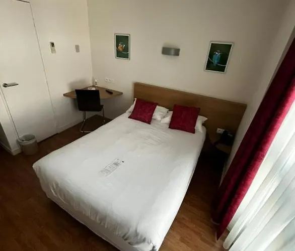 Hotel 17.4 - Lycee D'Hotellerie Et De Tourisme