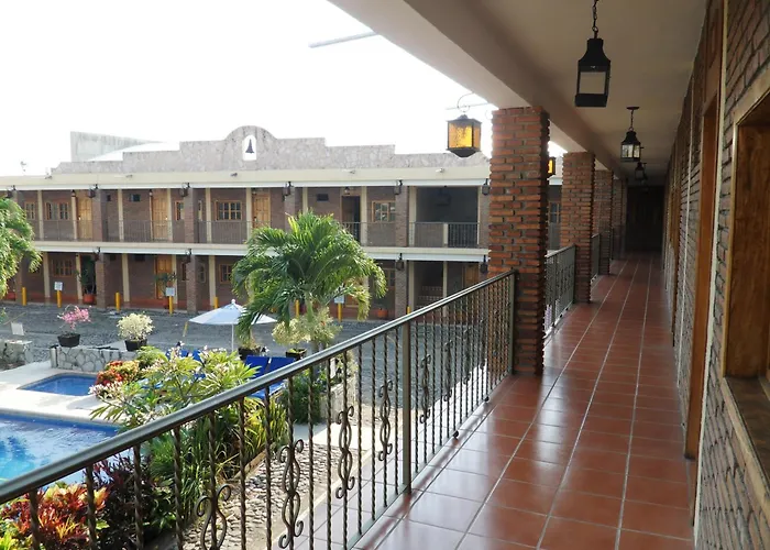 Hotel Montroi Express