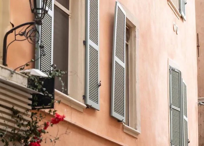 Saint Tropez - Old Village - Modern & Cosy Apartments