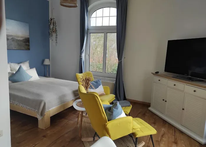 Sandkastenliebe charmante Ferienwohnung in Villa
