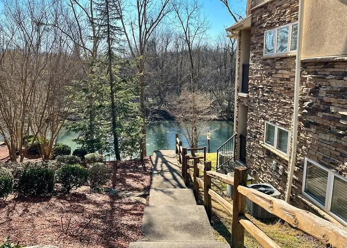 Relaxing Condo On The River - New Air Hockey Table